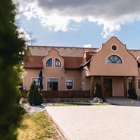 Motel Ard Sarovce 외부 사진