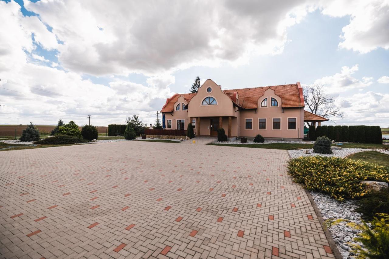 Motel Ard Sarovce 외부 사진